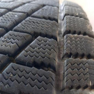 ❤️ブリジストン❤️ ブリザック タイヤ　205/70R14 1本の画像