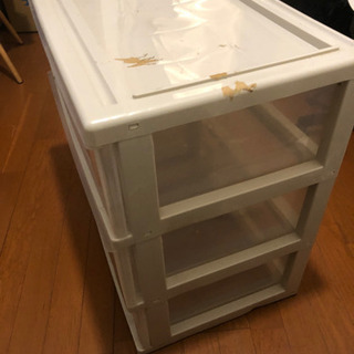 収納ケース　無料で差し上げます。の画像