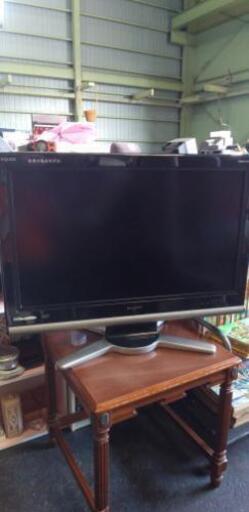 シャープ・32型液晶カラーテレビ☆リモコン無し