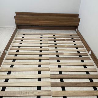 クイーンサイズ　ローベッド