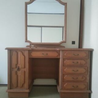 ドレッサー 机、 鏡別々で使用可能の画像