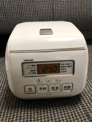 ☆2018年製☆ TOSHIBA小型炊飯器(一人暮らし向け)