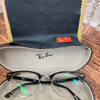 レイバンRay-Banの伊達メガネです。