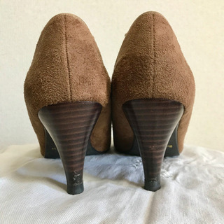 ブリジットバーキン　秋色パンプスの画像
