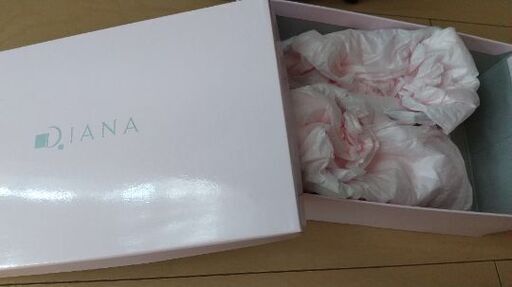 DIANAサンダル
