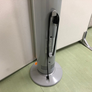【商談中】GRUSS ハロゲンヒーター スリムタイプ　遠赤外線ヒーター　YS-903HA　自動首振りの画像