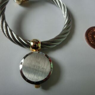 ★良品SKⅡ、エスケーツ―★ブレスレット型★時計付き、状態良です、ブレスはフリーサイズ、電池交換せず、格安で出します、👉お手数おかけします、プロフィ―ル必読です。の画像