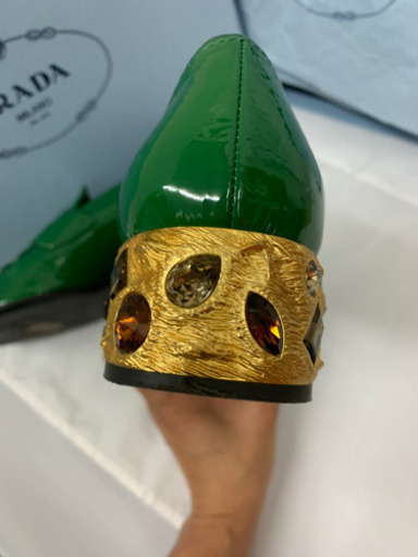 PRADA35レトロパンプス
