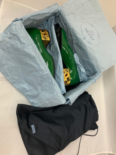 PRADA35レトロパンプス