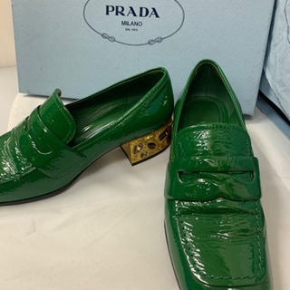 PRADA35レトロパンプス