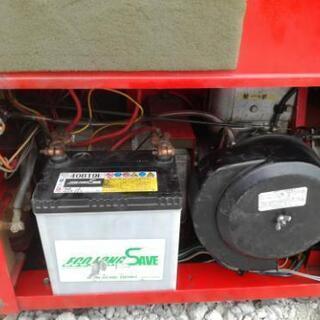 新ダイワ エンジンウェルダー 溶接機 防音型 EGW141M マイティウェルダー 100v 発電機 ロビンエンジン EC17の画像