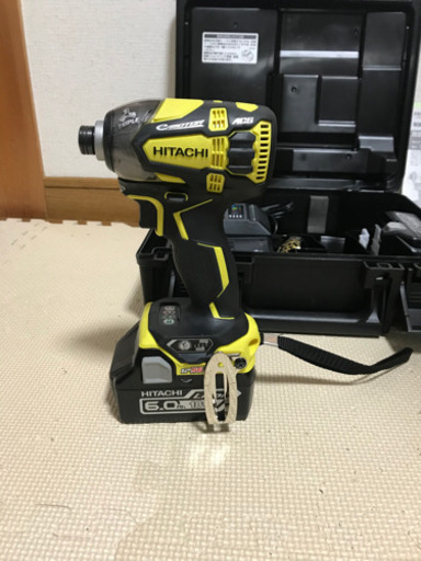 HITACHI 18vコードレス　インパクトドライバ（フルセット）