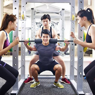 一緒にジムでトレーニングしましょ💪