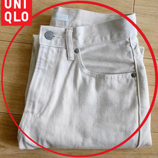 [UNIQLO]レギュラーフィットテーパードジーンズ[OFF W...