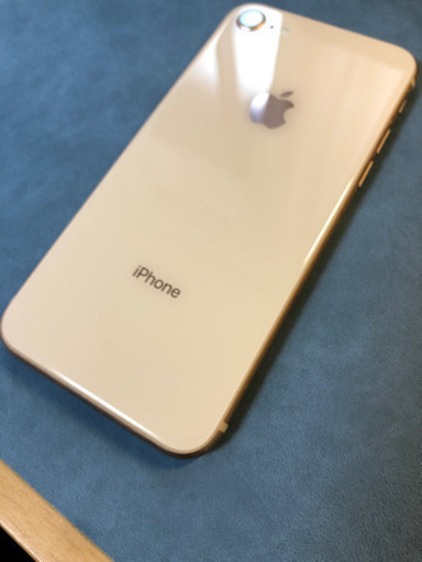 iPhone 8 Gold 64 GB SIMフリー品 
