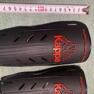 サッカー中古 シンガード kappa 黒の画像