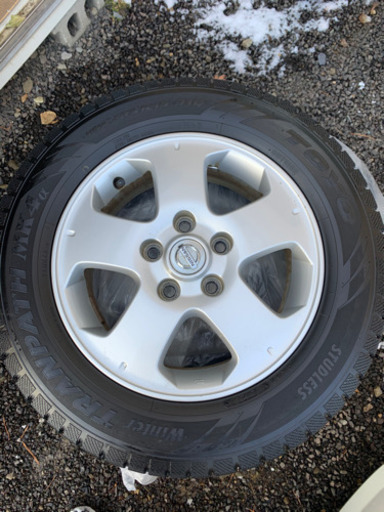 スタッドレスタイヤ195/65R15ニッサン純正ホイール4本セットTOYOタイヤ