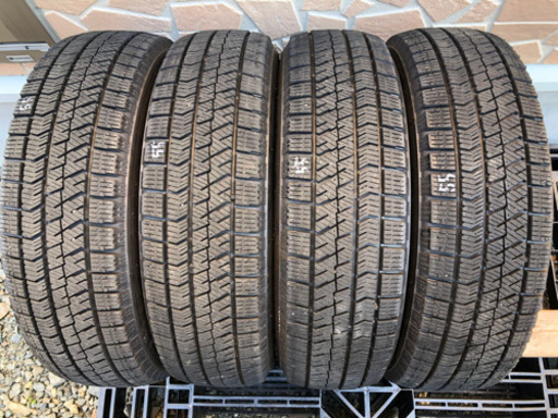 中古タイヤ＆ホイール　各種あります！スタッドレス、サマータイヤ　お問い合わせ下さい！