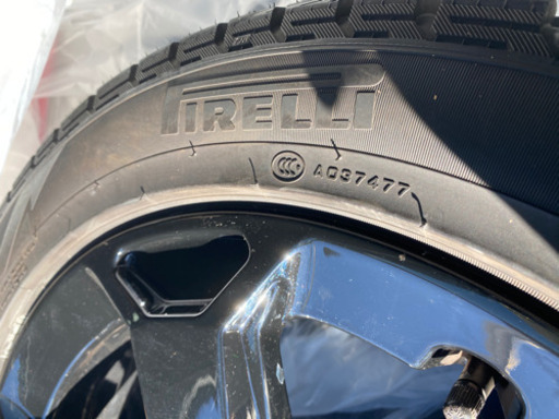 スタッドレスタイヤ付きアルミホィール