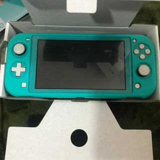Nintendo スウィッチライトの画像