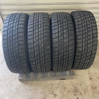 195/65R15グッドイヤーNAVI6スタッドレス　プリウスヴォクシー セレナ 自動車用スタッドレスタイヤ！195/65R15 プリウス・ノア