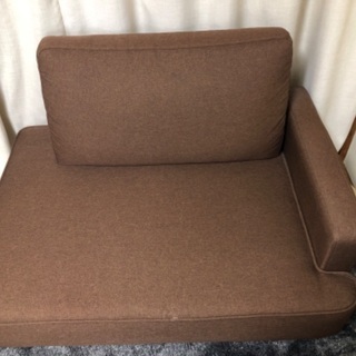 コンパクトなソファ【商談中】