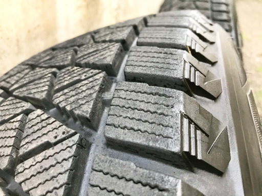 【美品】【2018年製 走行少】ブリザックDM-V2 225/55R18 スタッドレスタイヤ