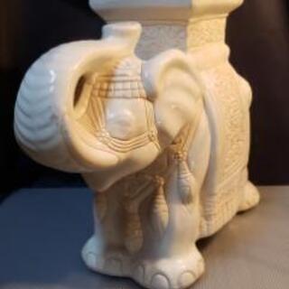 象の置物　鉢置き　飾り台付　陶器　ガーデニング