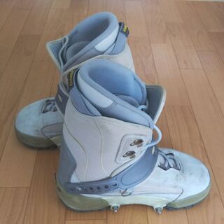 キスマークのステップインブーツ(バインディング付き)の画像