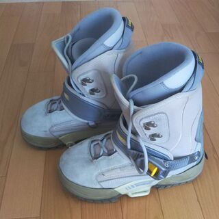 キスマークのステップインブーツ(バインディング付き)の画像