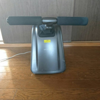 腰伸ばし機　　腰痛改善器具