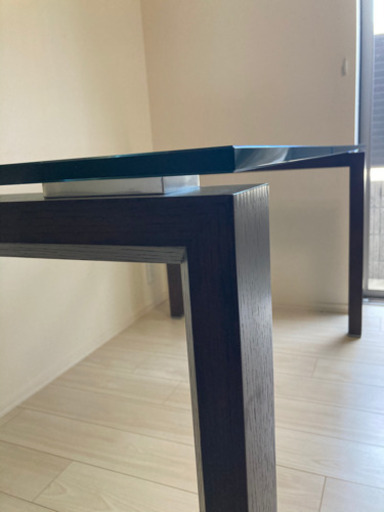 モーダエンカーサ　ガラステーブル　