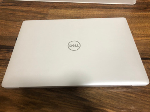 ノートパソコン DELL Inspiron5570