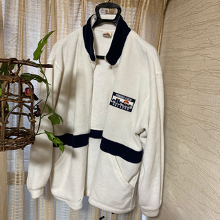 フィラのフリース　ブルゾン　1万円