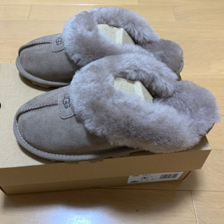 新品未使用】 UGG アグ ファーサンダル Coquette レディース
