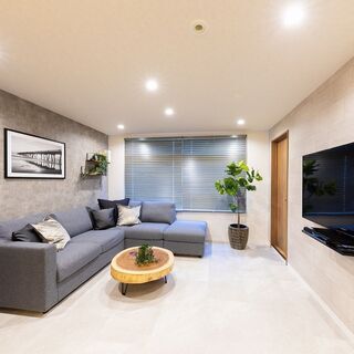 難波まですぐ！駅近＆設備充実！おしゃれで快適な大人のデザイナーズシェアハウス！ - 大阪市