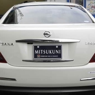 ティアナはおじさん車じゃないです、オシャレな車ですの画像