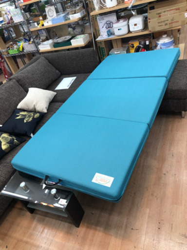 🌟ラインのお友達追加で3%off🌟 シングルマットレス　マニフレックス ブルー色 現状でのお渡し　定価34485円　💳自社配送時🌟代引き可💳※現金、クレジット、スマホ決済対応※