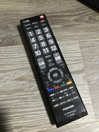 TOSHIBA 32型　液晶テレビ
