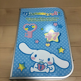 廃盤品 コールマン×シナモロール 二つ折りテーブルの画像