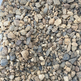 川砂利 多数 diy