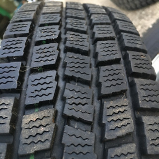 TOYOスタッドレスタイヤ　145R12の画像
