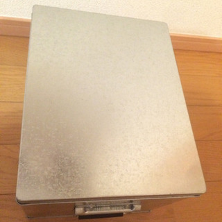 無印 トタンボックス蓋つきの画像
