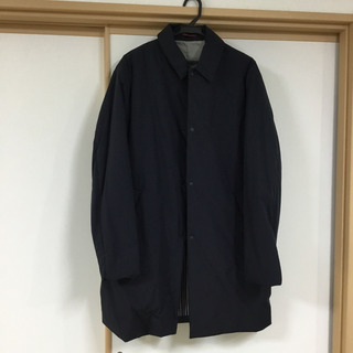 軽量　中綿　ポケッタブルコート(持ち運びOK)