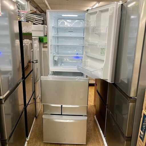 美品【 TOSHIBA 】東芝 426L 5ドア 冷凍冷蔵庫 真ん中野菜室 自動製氷機付 ecoモード 全段ガラス棚 GR-H43G