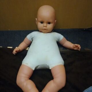 ベビー人形