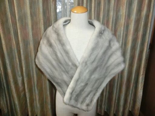 ★大判　ミンクのショール　襟巻き② プラチナ