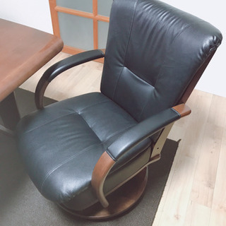 ダイニングテーブル＆回転椅子4脚セット