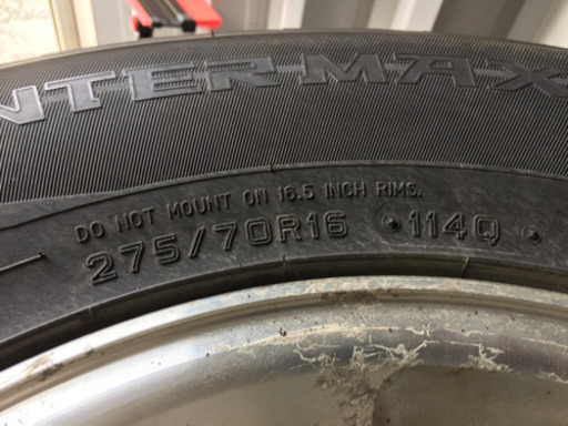 スタッドレス275/70/16