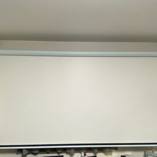 100インチ 電動プロジェクタースクリーン 16:9